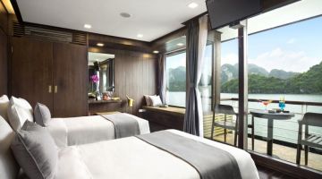 Suite Cabin with Balcony