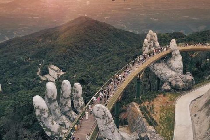 Da Nang: Hand Of The Gods Hold Vietnam’S Golden Bridge