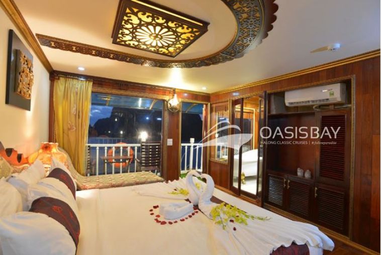 Oasis Bay Private balcony