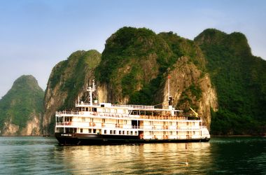 Halong Emeraude Cruise