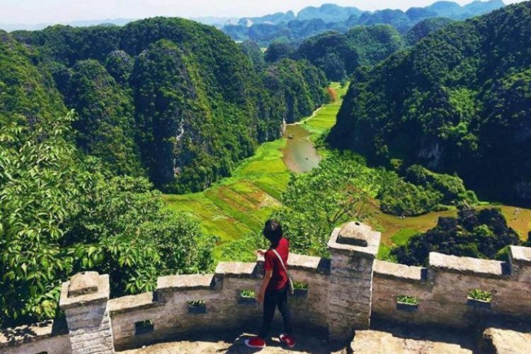 Ninh Binh Tour (Mua Cave-Tam Coc-Hoa Lu)