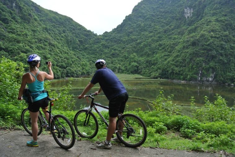 Biking trip Cat Ba