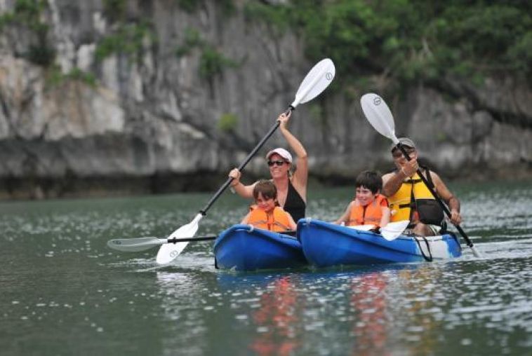 Amazing kayak