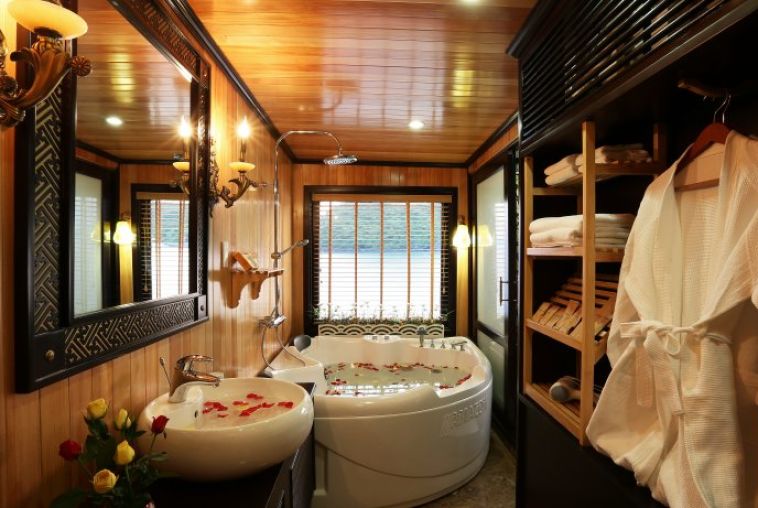 Jacuzzi Bathroom