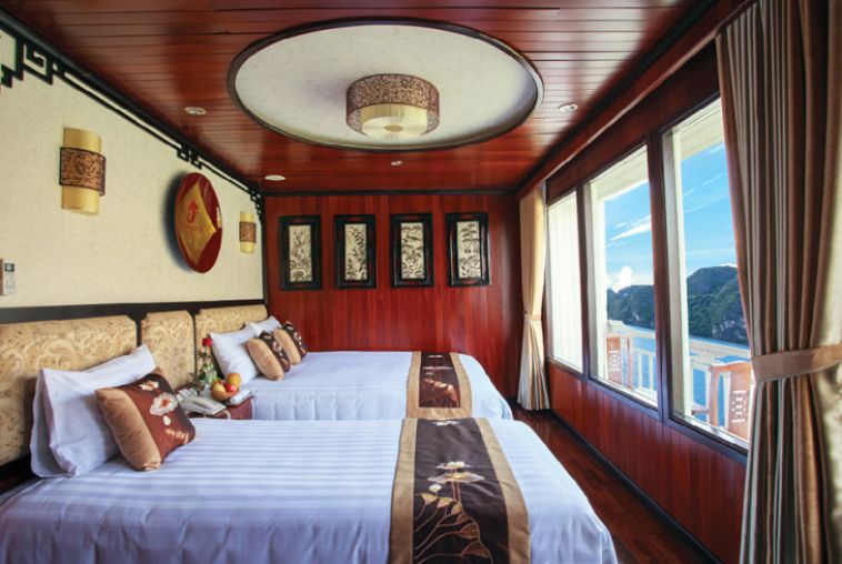 Viola-cruise-Deluxe-cabin