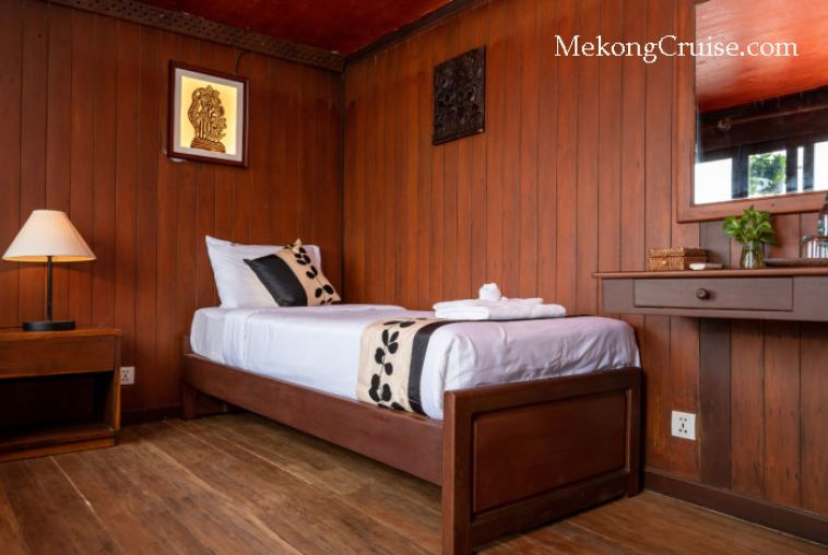 Neang-Neakii-Cruises-Single-Bedroom-700x470