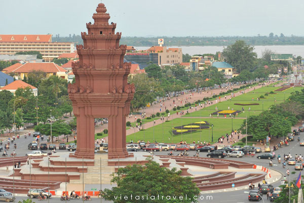 Arrival In Phnom Penh - Welcome To Cambodia (N/A)