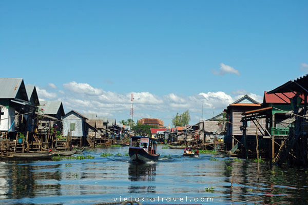 Siem Reap – Visit Floating Village & Bus Trip To Phnom Penh  (B)