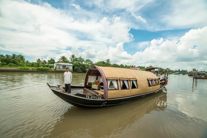 Chau Doc – Can Tho - Overnight Mekong River Cruise (B/L/D)