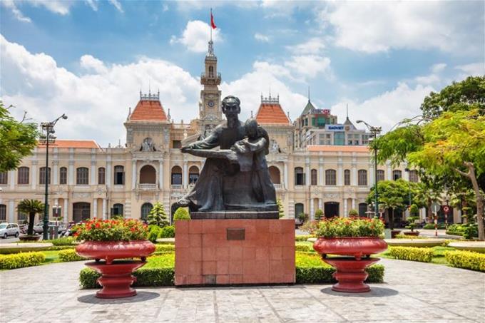 Hue – Saigon, City Tour (B)