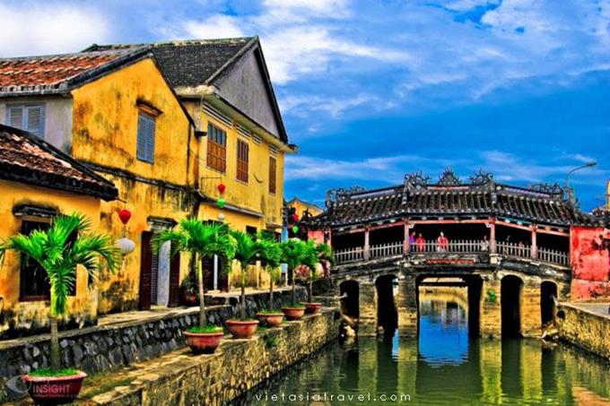 Explore Hoi An & Fly To Ho Chi Minh City (B)