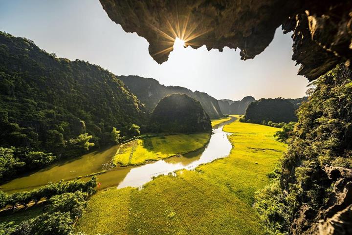 Hanoi – Day Trip To Ninh Binh (B/L)