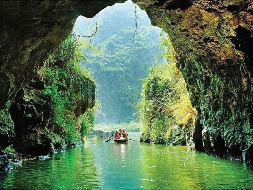 Hanoi - Day Trip To Ninh Binh  (B/L)