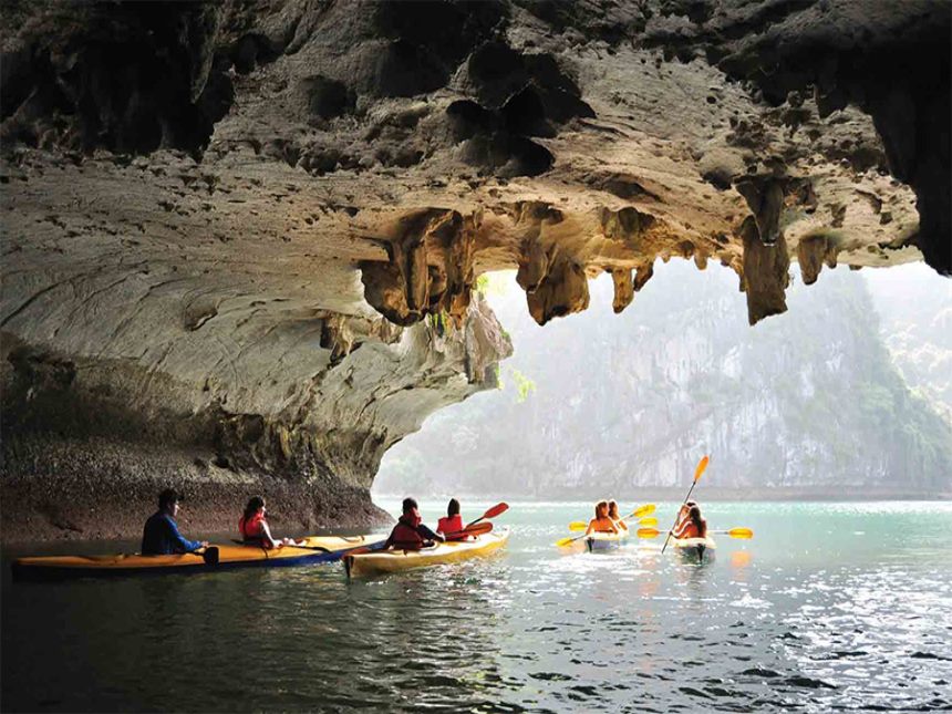 Halong - Hanoi (Group Tour) - Night Train To Dong Hoi (B/L)