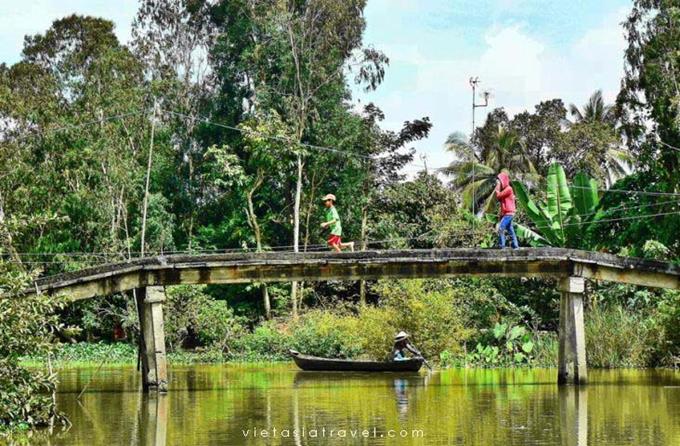 Ho Chi Minh – Day Trip To Mekong Delta (B/L)