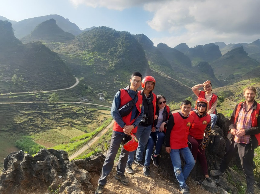 Ha Giang Loop By Motorbikes (Group Tour)  (L)