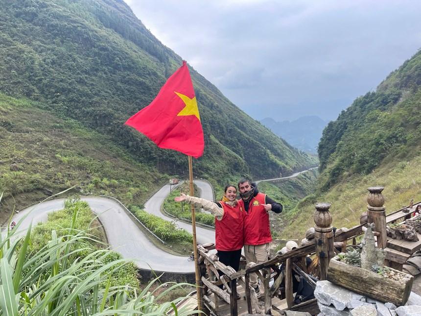 Ha Giang - Return To Hanoi By Sleeper Bus (Group Tour)  (B/L)