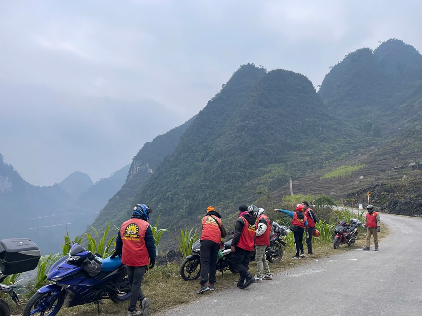 Ha Giang Loop By Motorbikes (Group Tour) (B/L)
