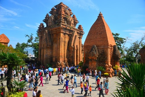 Nha Trang Port - Nha Trang City Sightseeing - Nha Trang Port  (L)